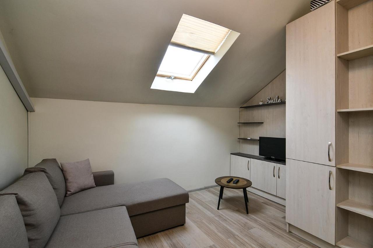 Small Studio On Budget In The Heart Of City Varna Exterior photo